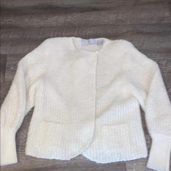 Vintage Cream Chunky Knit Cardigan with Ribbed Pattern and shoulder pads - Picture 5 of 12
